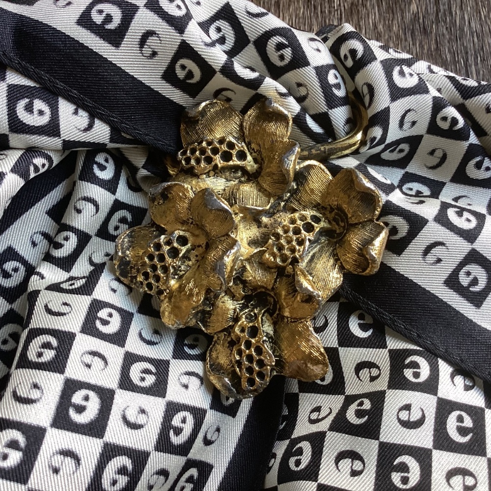 Spectacular Vintage Solid Brass Flower Floral Design Belt Buckle/Scarf Slide - Picture 14 of 14